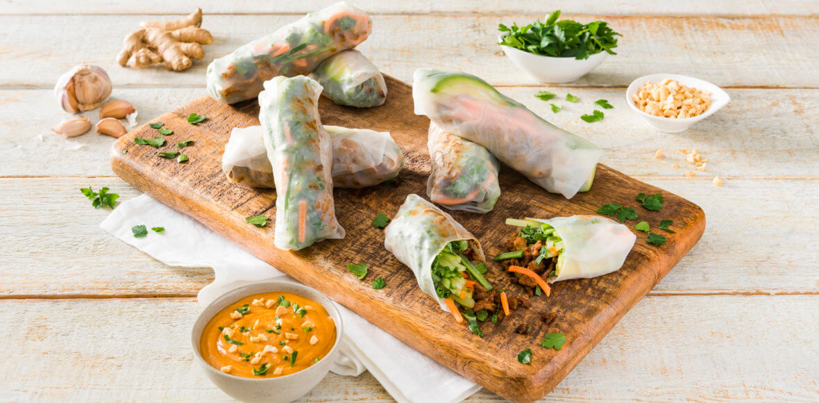 Rouleaux de feuilles de riz au poulet et aux légumes